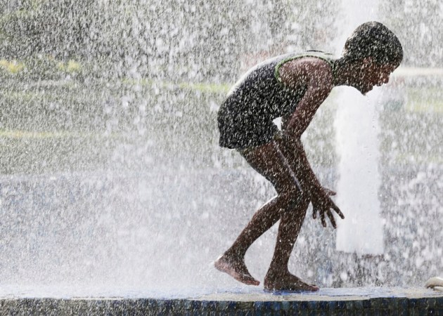 Heatwave, Temperature, India temperature, India weather, temperature in India, India heat, India heatwave, Summer, Intense heatwave, Sunstroke, Delhi temperature, Delhi heatwave, Jammu temparature, Ahmadabad temparature, India temeperature, temperature in india, heatwave photos