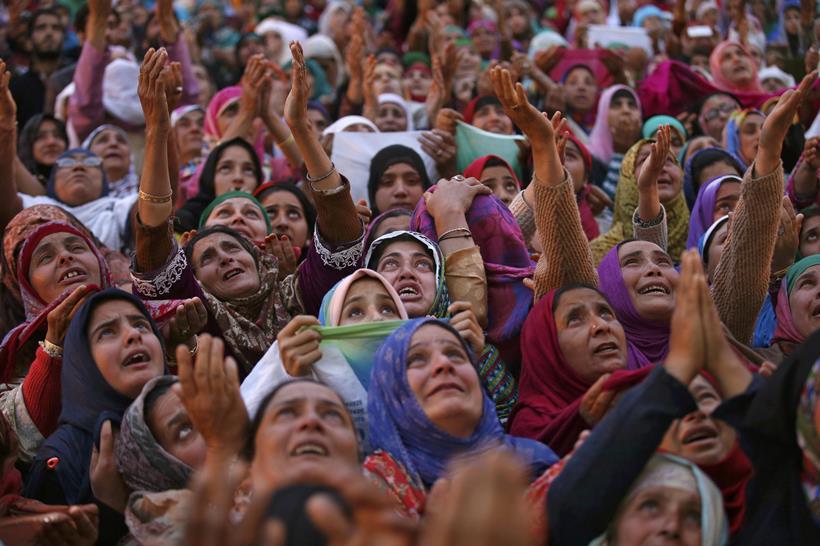 ujjain Kumbh Mela, kumbh Mela, Kumbh Mela in ujjain, Drought Conditions in India, Heat waves in india, BaracK Obama, Prophet Mohammed, Meeraj-un-Nabi, Hazratbal shrine, Top Frames, Indian Express, best photos, best pics