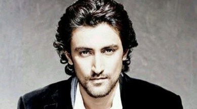 Kunal Kapoor, maharashta drought, drought hit villages, Fulora Foundation, Ketto, Rang de basanti, Entertainment news