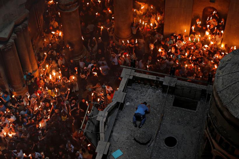 ujjain Kumbh Mela, kumbh Mela, Kumbh Mela in ujjain, Drought Conditions in India, Heat waves in india, BaracK Obama, Prophet Mohammed, Meeraj-un-Nabi, Hazratbal shrine, Top Frames, Indian Express, best photos, best pics