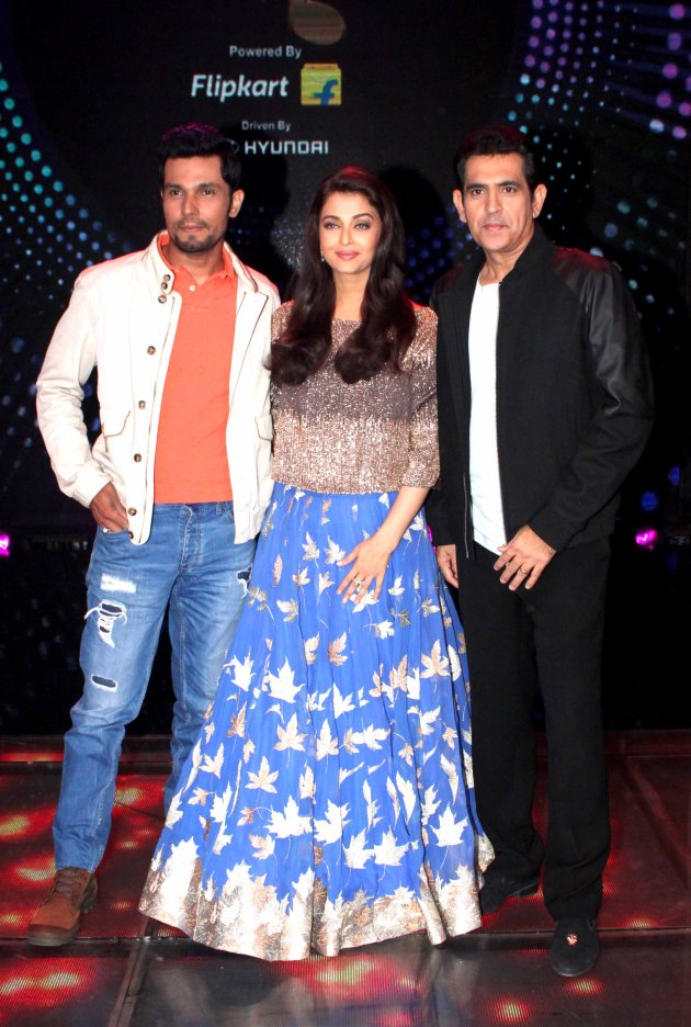 aishwarya rai bachchan, aishwarya rai, aishwarya rai pics, sarbjit, aishwarya rai dance, aishwarya rai sa re ga ma pa, sa re ga ma pa, randeep hoods, randeep hooda pics, omung kumar, mika singh, aishwarya rai photos, aishwarya rai sarbjit pics, aishwarya rai news, aishwarya rai pictures, entertainment news