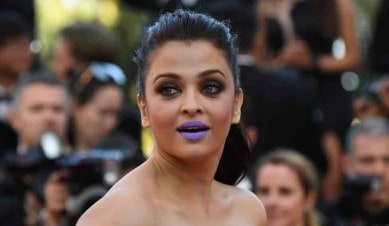 Aishwarya Rai Bachchan, Aishwarya Rai Bachchan trolled, Aishwarya purple lips, aishwarya purple lipstick, Aishwarya Rai Bachchan Cannes, Aishwarya Rai Bachchan purple lips, Aishwarya Rai, Aishwarya Rai Bachchan purple lipstick, Cannes, Aishwarya Cannes, Cannes 2016, Cannes, Aishwarya Rai Purple lips, Aishwarya Purple Lips, Aishwarya purple lip colour, Entertainment news