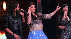 Aishwarya Rai Bachchan dances on ‘Dola re Dola’ at Sa Re Ga Ma Pa, see pics