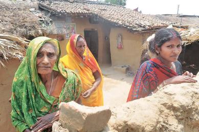 The Bara massacre, in which MCC (now CPI-Maoist) members killed 34 Bhumihars, was part of a string of caste clashes in the area.