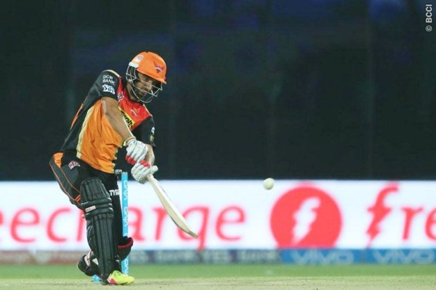 IPL 2016, IPL, SRH vs GL, Gujarat Lions Sunrisers Hyderabad, David Warner, GL vs SRH gallery, sports gallery, sports, cricket gallery, Cricket