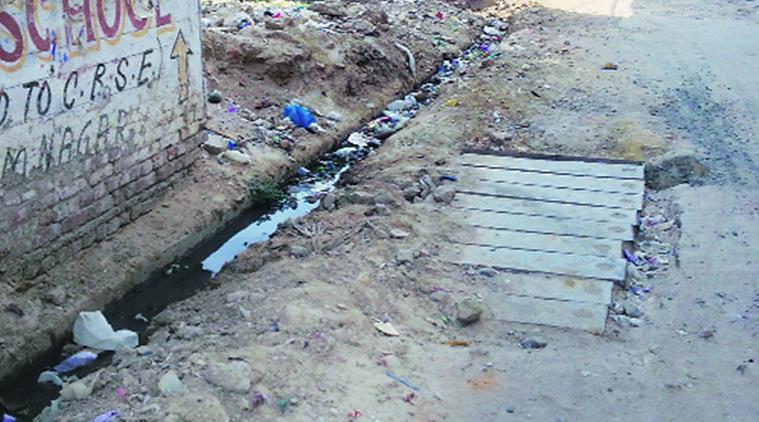 A choked drain at Nawada. Naveed Iqbal