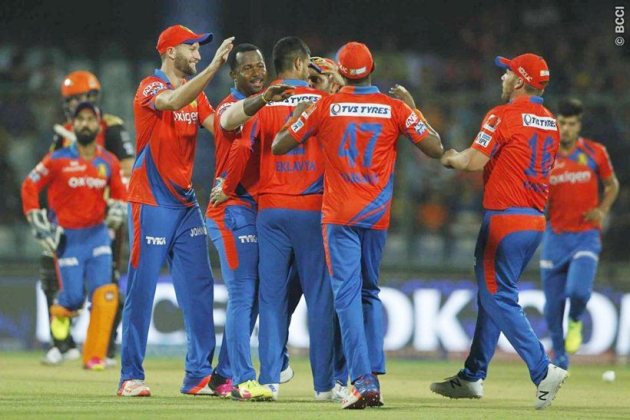IPL 2016, IPL, SRH vs GL, Gujarat Lions Sunrisers Hyderabad, David Warner, GL vs SRH gallery, sports gallery, sports, cricket gallery, Cricket