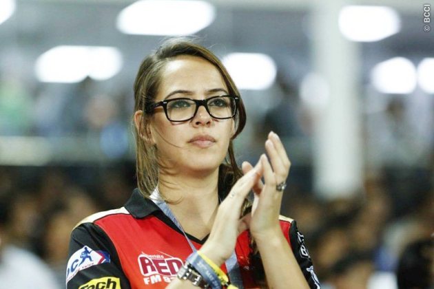IPL 2016, IPL, SRH vs GL, Gujarat Lions Sunrisers Hyderabad, David Warner, GL vs SRH gallery, sports gallery, sports, cricket gallery, Cricket