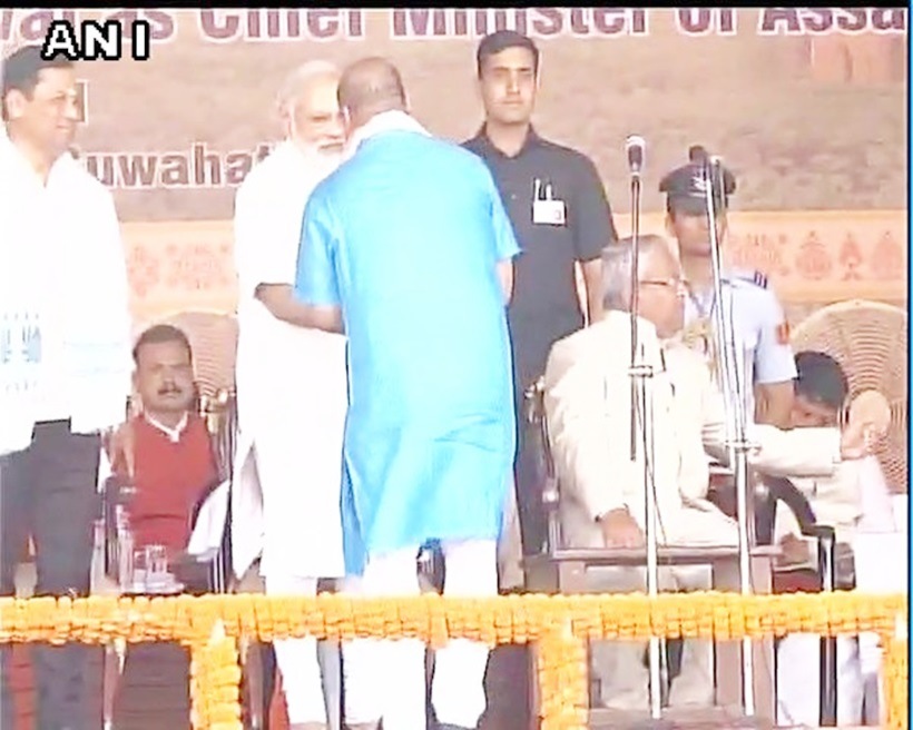 Sonowal, Sarbananda Sonowal,Assam, Assam CM, Assam CM Sarbananda Sonowal, Assam CM swearing in, Assam swearing in , Narendra Modi, Modi, Modi Assam, BJP Assam, BJP