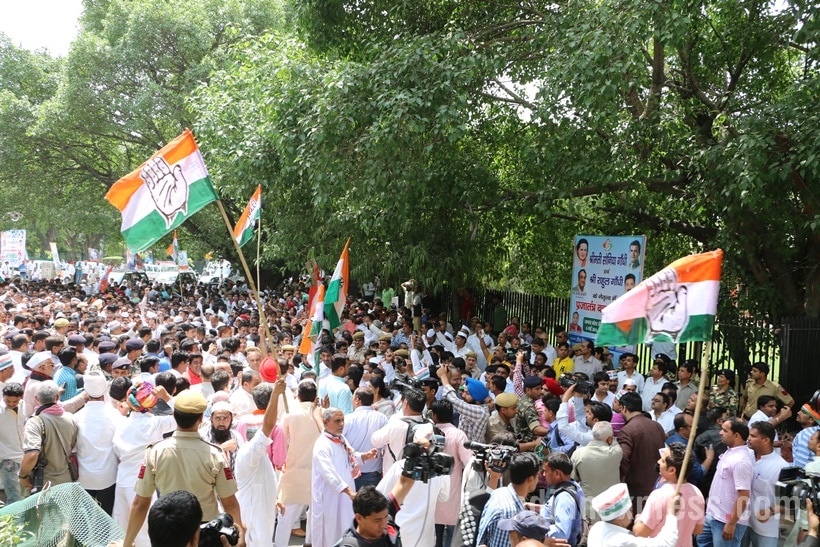 rahul gandhi, sonia gandhi, manmohan singh, congress march, sonia gandhi arrest, manmohan arrest, congress march photos, congress news, congress march news, india news, indian express