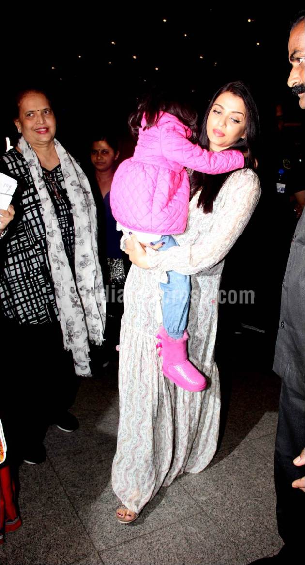 aishwarya rai bachchan, aishwarya rai, cannes, cannes 2016, aishwarya rai pics, aishwarya rai cannes pics, aishwarya rai photos, aishwarya rai daughter, aishwarya rai aaradhya, aaradhya bachchan, aishwarya rai sarbjit, sarbjit, aishwarya rai pictures, entertainment