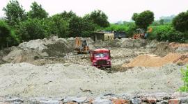 Sand mafia, Thane sand mafia, Thane sand mining,Thane illegal sand mining,illegal sand mining, illegal sand dredging, India sand mafia, India illegal sand mining