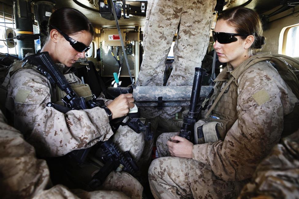 US, US army, US military, US women, US women army, US women militants, US women power