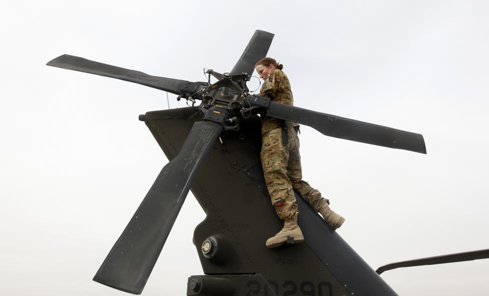 US, US army, US military, US women, US women army, US women militants, US women power
