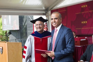 sunil mittal, harvard business school, alumni achievement award, havard award sunil mittar, bharti enterprises, airtel