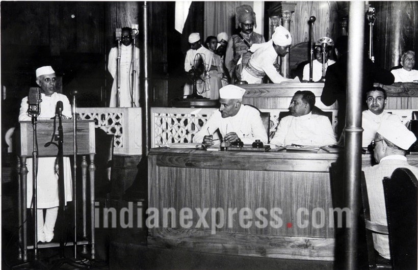 jawaharlal nehru, jawaharlal nehru birthday, nehru birthday, childrens day, first prime minister, jawaharlal nehru photos, jawaharlal nehru rare photos, jawaharlal nehru rare pictures, india news, nehru historic photos, nehru news, latest news