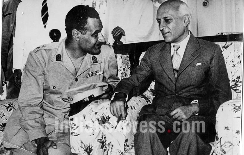 jawaharlal nehru, jawaharlal nehru birthday, nehru birthday, childrens day, first prime minister, jawaharlal nehru photos, jawaharlal nehru rare photos, jawaharlal nehru rare pictures, india news, nehru historic photos, nehru news, latest news