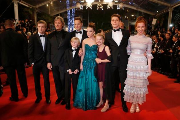 Kristen Stewart, Lars Eidinger, Cannes 2016, cannes, Cannes 2016 updates, Cannes 2016 red carpet, Cannes 2016 photos, Chloe Sevigny, director Olivier Assayas, Adriana Ugarte, Emma Suarez, Pedro Almodovar, entertainment photos