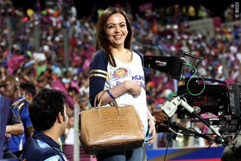 IPL 2016: Rohit Sharma’s Wife Ritika Sajdeh, Ambanis Witness MI Thump ...