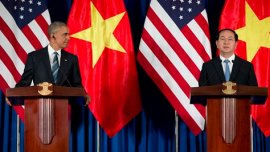 obama arms embargo, obama Vietnam visit, vietnam arms embargo, obama vietnam, US, Vietnam, US vietnam, US vietnam agreement, Barack Obama, obama in vietnam, US president Barack Obama, John Kerry, Kerry, Obama, World News