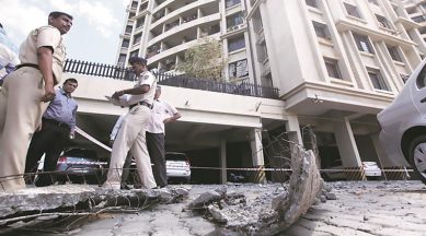 pune housing society, pune, pune news, slab falls in pune, pune builder booked, Kumar Kruti housing society, indian express pune