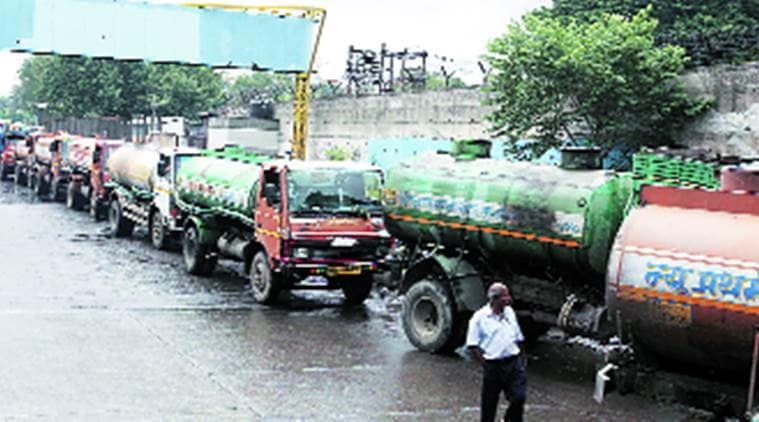 water scarcity, water crisis, tankers, water tankers, drought, pune, pune water scarcity, pune water crisis, pune drought, water crisis, Maharashtra, water crisis Maharashtra, Maharashtra news