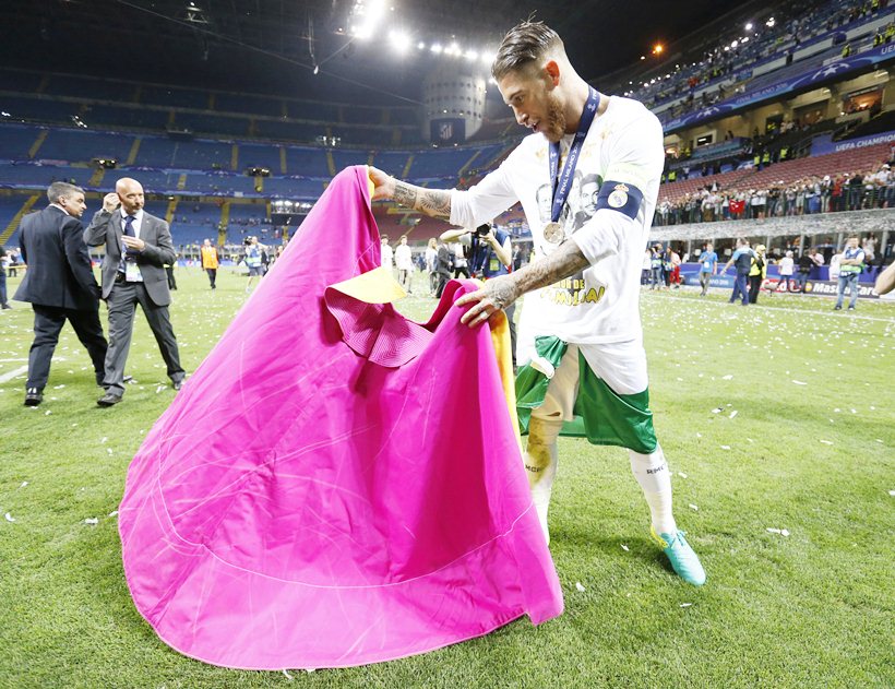 Sergio Ramos, Ramos, Ramos torero, Ramos Spanish matador, Real Madrid, Real Madrid Champions League, Real Madrid Atletico Madrid Champions League, Real Madrid photos, Real Madrid Champions League photos, RM celebrations, RM photos, RM vs ATM UCL, football photos