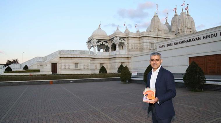Sadiq Khan, London Mayor sadiq khan, london muslim mayor visits temple, sadiq khan temple pics go viral, sadi khan pics in social media, sadiq khan temple pics, world news