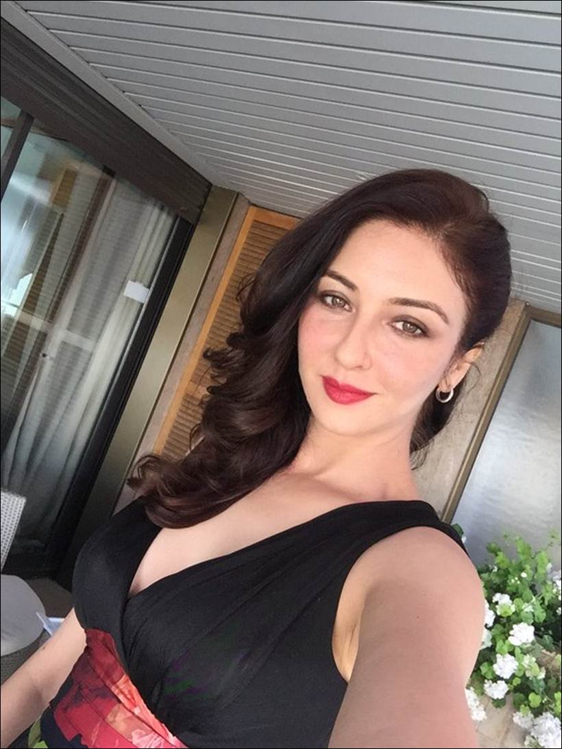 saumya tandon, cannes, bhabiji ghar par hai, saumya tandon bhabiji ghar par hai, saumya cannes, saumya tandon cannes 2016
