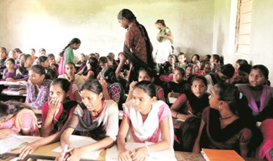 Geeta Baria, Sankheda taluka, Chhota Udepur district, Hiran river, Geeta Baria , Gujarat kids, Gujarat schools, Sajanpura village, Gujarat village, Utavadi Prathmik