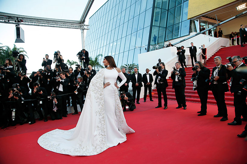 sonam kapoor, sonam cannes, sonam kapoor cannes, cannes fashion, cannes bollywood fashion, cannes red carpet, cannes film festival, cannes 2016