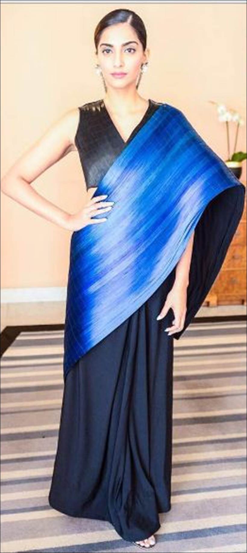 Sonam Kapoor, cannes, cannes 2016, Sonam Kapoor CANNES, Sonam Kapoor NEWS, Sonam Kapoor photos, Sonam Kapoor CANNES 2016, Sonam Kapoor DRESS, Sonam Kapoor SARI, entertainment photos