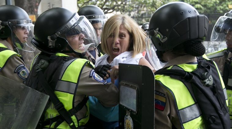 Venezuela, venezuela crisis, venezuela President Nicolas Maduro, caracas, anti-government protest, anti-maduro protest, Henrique Capriles , world news