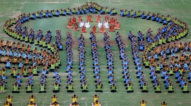 International Day of Yoga, International Day of Yoga 2016, IDy, IDY 2016, benefits of yoga, uses of yoga, why do yoga, diabetes, asthma, Alzheimer's, meditation, stress relief, yoga for stress relief, health benefits of yoga, yoga for weight loss, yoga for heart health, yoga and immunity, health news