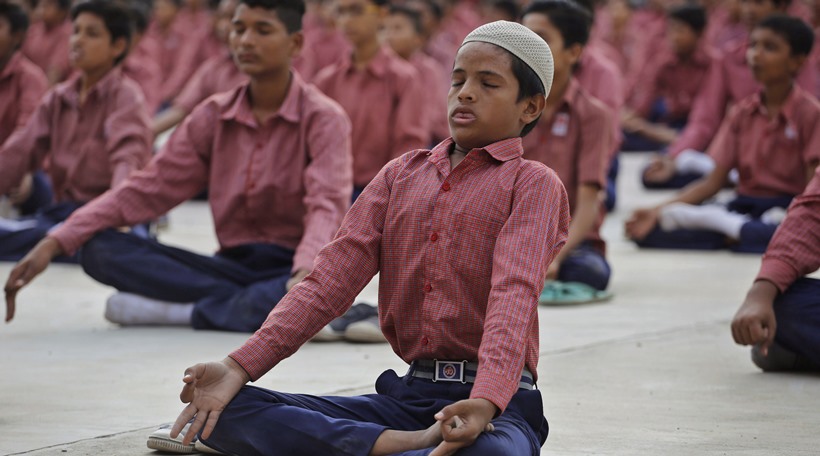 International Day of Yoga, International Day of Yoga 2016, IDy, IDY 2016, benefits of yoga, uses of yoga, why do yoga, diabetes, asthma, Alzheimer's, meditation, stress relief, yoga for stress relief, health benefits of yoga, yoga for weight loss, yoga for heart health, yoga and immunity, health news
