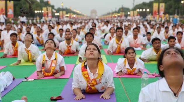 International Day of Yoga, International Day of Yoga 2016, IDy, IDY 2016, benefits of yoga, uses of yoga, why do yoga, diabetes, asthma, Alzheimer's, meditation, stress relief, yoga for stress relief, health benefits of yoga, yoga for weight loss, yoga for heart health, yoga and immunity, health news