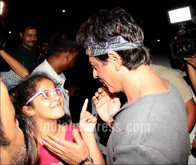 shah rukh khan, suhana khan, shah rukh khan pics, srk, srk daughter, shah rukh khan daughter, shah rukh khan daughter pics, shah rukh khan suhana pics, srk suhana pics