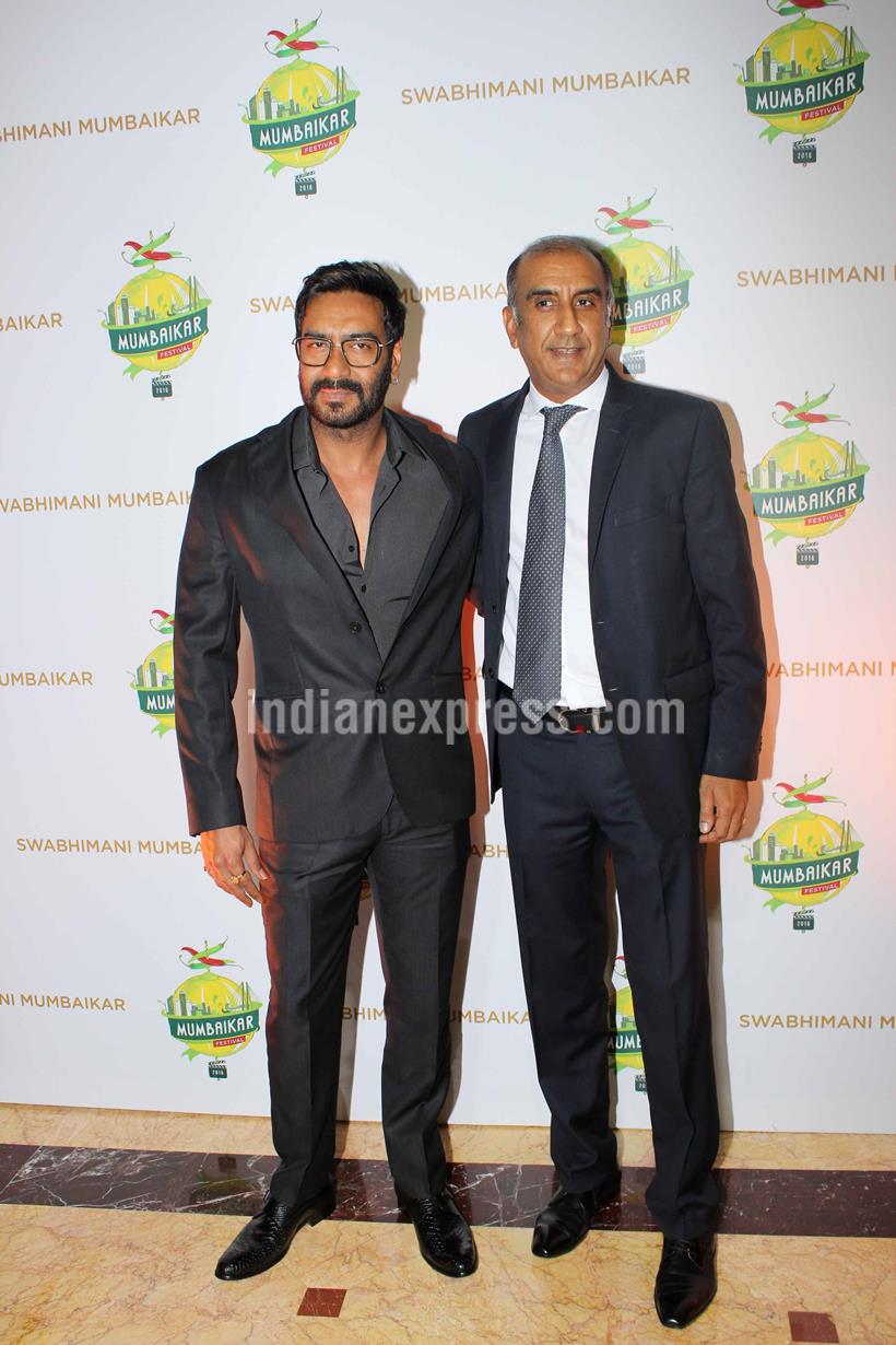 Ajay Devgn, Kajol, Preity Zinta, Ajay devgn Kajol, Preity Zinta pics, Ajay Devgn pics, Kajol pics, Madhur Bhandarkar, Vivek Oberoi, Govinda, Swabhimani Mumbaikar Awards, Entertainment pics, bollywood pics, Celebrity pics, latest bollywood pics