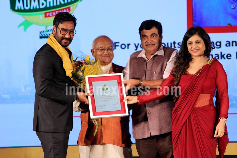 Ajay Devgn, Kajol, Preity Zinta, Ajay devgn Kajol, Preity Zinta pics, Ajay Devgn pics, Kajol pics, Madhur Bhandarkar, Vivek Oberoi, Govinda, Swabhimani Mumbaikar Awards, Entertainment pics, bollywood pics, Celebrity pics, latest bollywood pics