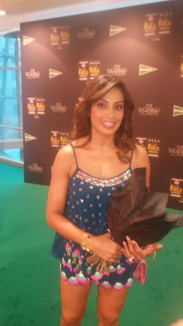IIFA 2016, Salman Khan, Deepika Padukone, Priyanka Chopra, Hrithik Roshan, Bipahsha Basu, Mouni Roy, Meet Bros, Shilpa Shetty, Sooraj Pacholi, Fawad Khan, Karan Johar, Elli Evram, Sonakshi Sinha, Anupam Kher, entertainment