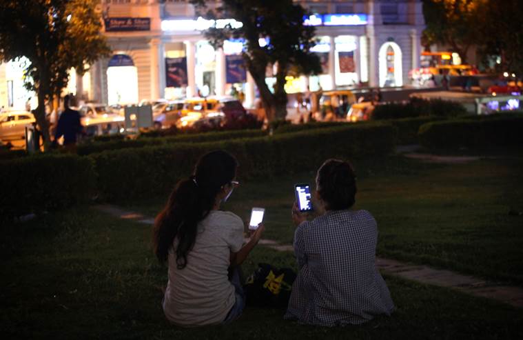 cyber bullying, india, india teens, cyber crime, sexting, india teens, texting, cyber crimes, technology, social media, express blogs