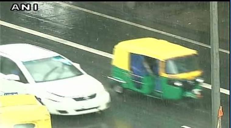 Delhi, New Delhi, Delhi Rains, rains north india, north india rains, india monsoons, delhi monsoon, delhi showers, delhi weather, delhi climate, delhi news, India news