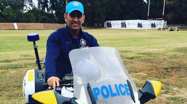 Dhoni Bike M