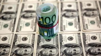 dollar, us dollar, us dollar inches up, us dollar high, world market, us market, us news, business news, world news