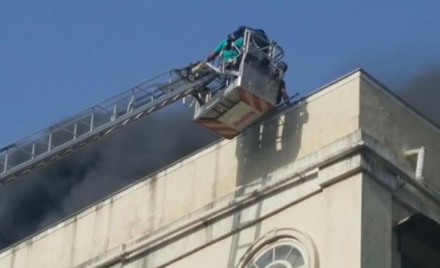 mumbai, fire, mumbai fire, Colaba fire, Colaba Causeway, Colaba Causeway fire, mumbai regal cinema fire, regal cinema fire, metro house fire, mumbai news, maharashtra news, maharashtra fire