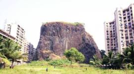 mumbai, mumbai news, mumbai tourist spot, azad nagar metro station, andheri, Gaondevi temple, Gilbert Hill, indian express news