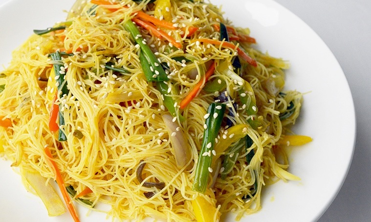Gluten Free Singapore Vermicilli Noodles at Royal China, New Delhi.