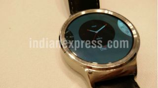 Huawei Watch, Huawei watch review, huawei watch price, huawei price specifications, huawei watch features, Android wear, smartwatch, Moto 360, Titan juxt, Google fit, gadgets, technology, technology news