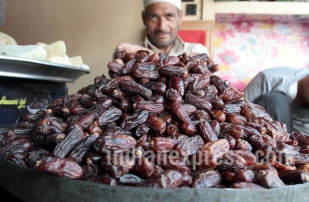 ramadan, ramzan, ramadan 2016, ramadam kareem, ramadan fasting, ramzan fasting, ramadan fasting practice, Eid al-Fitr, ramzan rituals, tariq ramadan, world news, india news, latest news