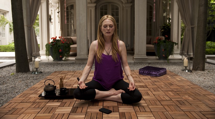 International Day of Yoga, International Yoga Day, Yoga Day, IDY 2016, celebrities who do yoga, Shilpa Shetty, Lara Dutta, Kareena Kapoor, Saif Ali Khan, Jennifer Aniston, Lady Gaga, Gwyneth Paltrow, Adam Levine, Britney Spears, Miley Cyrus